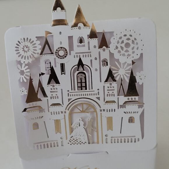 50 White & Gold Castle Laser Cut Wedding Favor Boxes Assembled - Picture 3 of 11